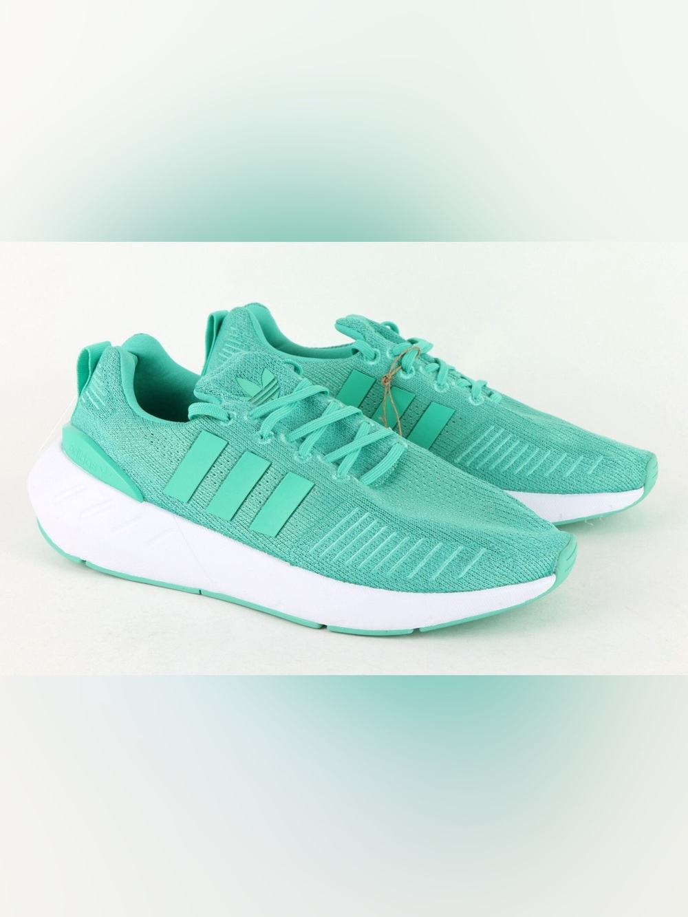 Adidas Swift Run 22 Athletic Shoes Womens Size 8.5